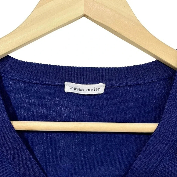 Tomas Maier Soft Lana Wool V-Neck Sweater - Picture 2 of 4